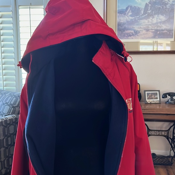 Reversible Versatile Jacket - Picture 10 of 11